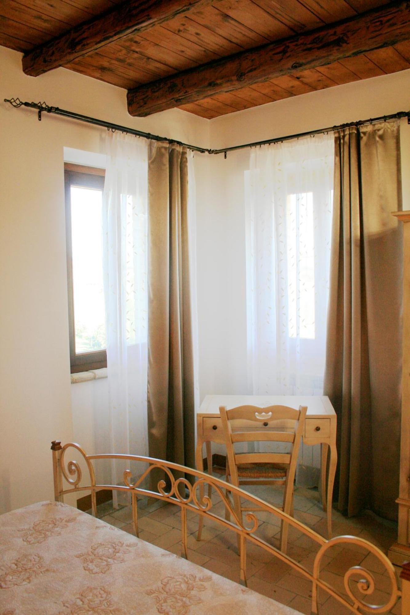 Agriturismo Fara Hotel Montegiorgio Room photo