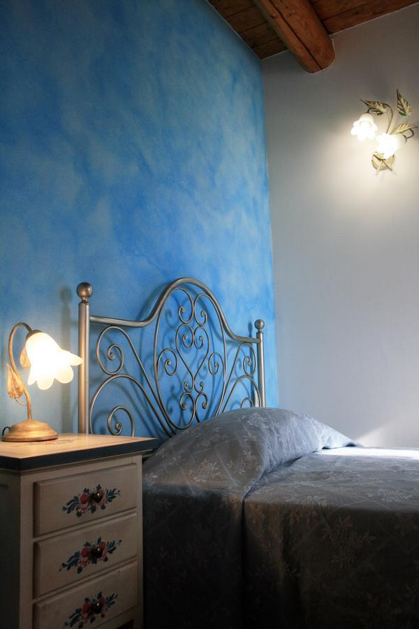 Agriturismo Fara Hotel Montegiorgio Room photo